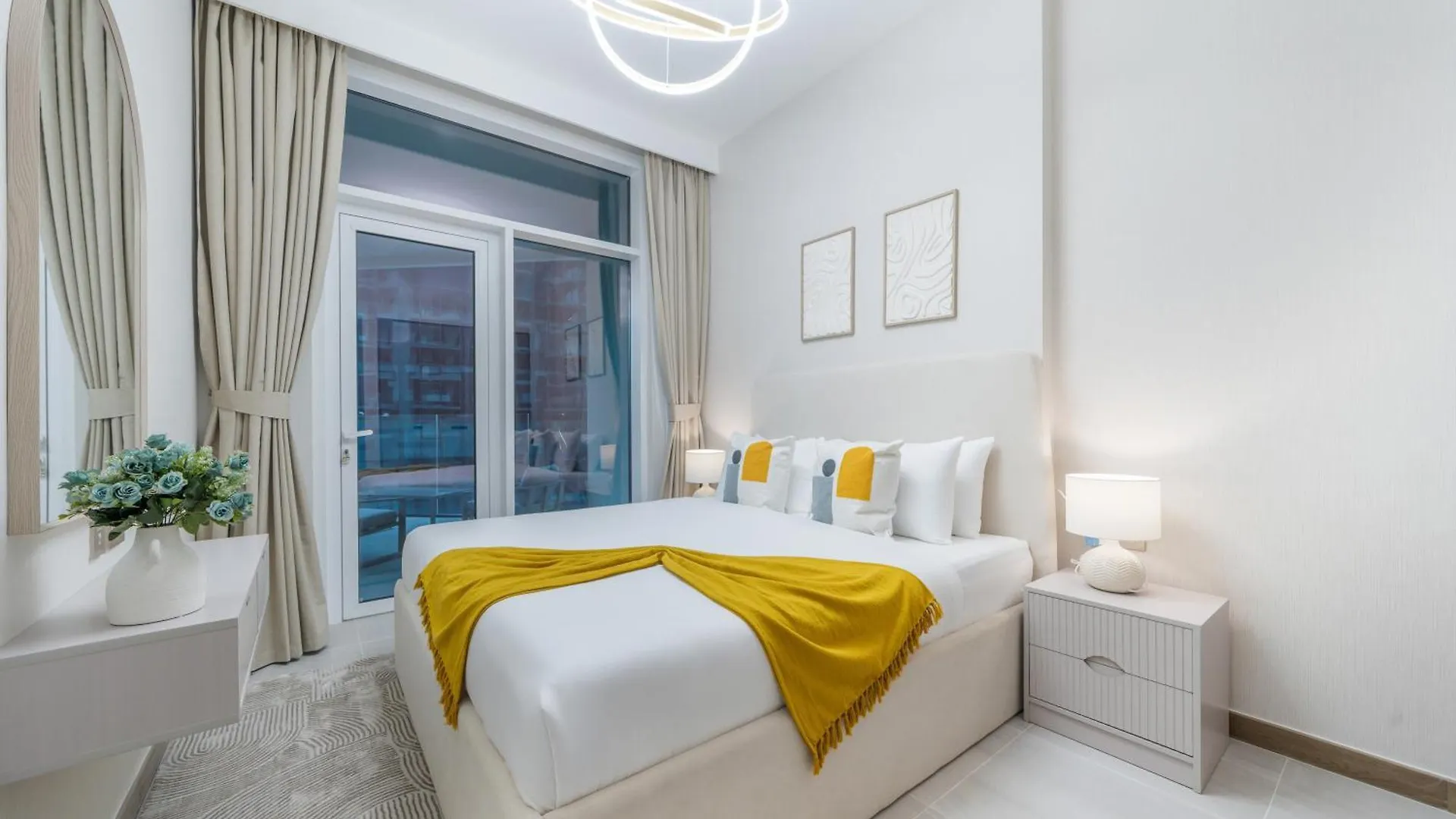 Chic Missoni 1Br At The Canal Dubai Lägenhet