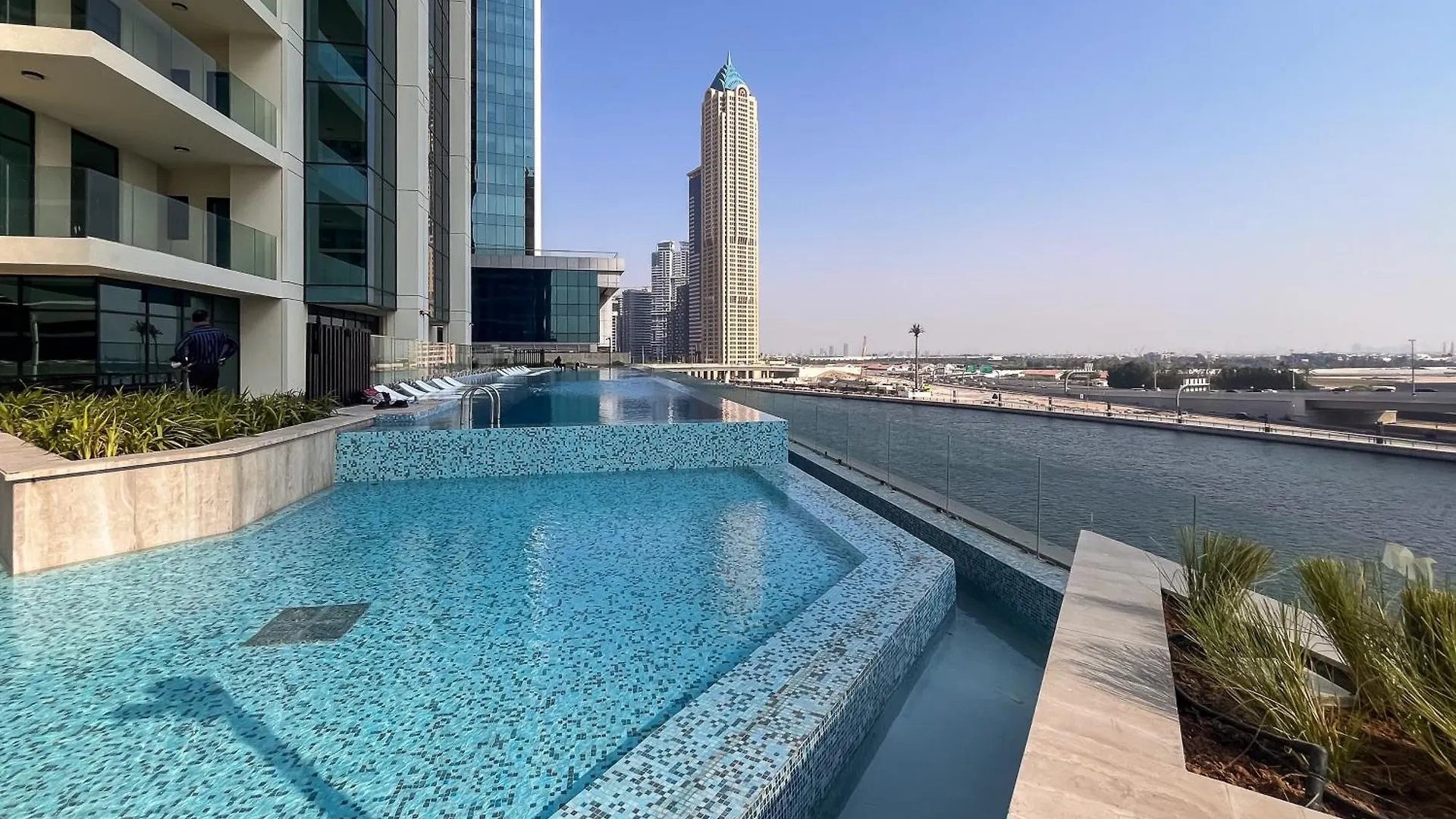 Chic Missoni 1Br At The Canal Dubai 0*,  Förenade Arabemiraten