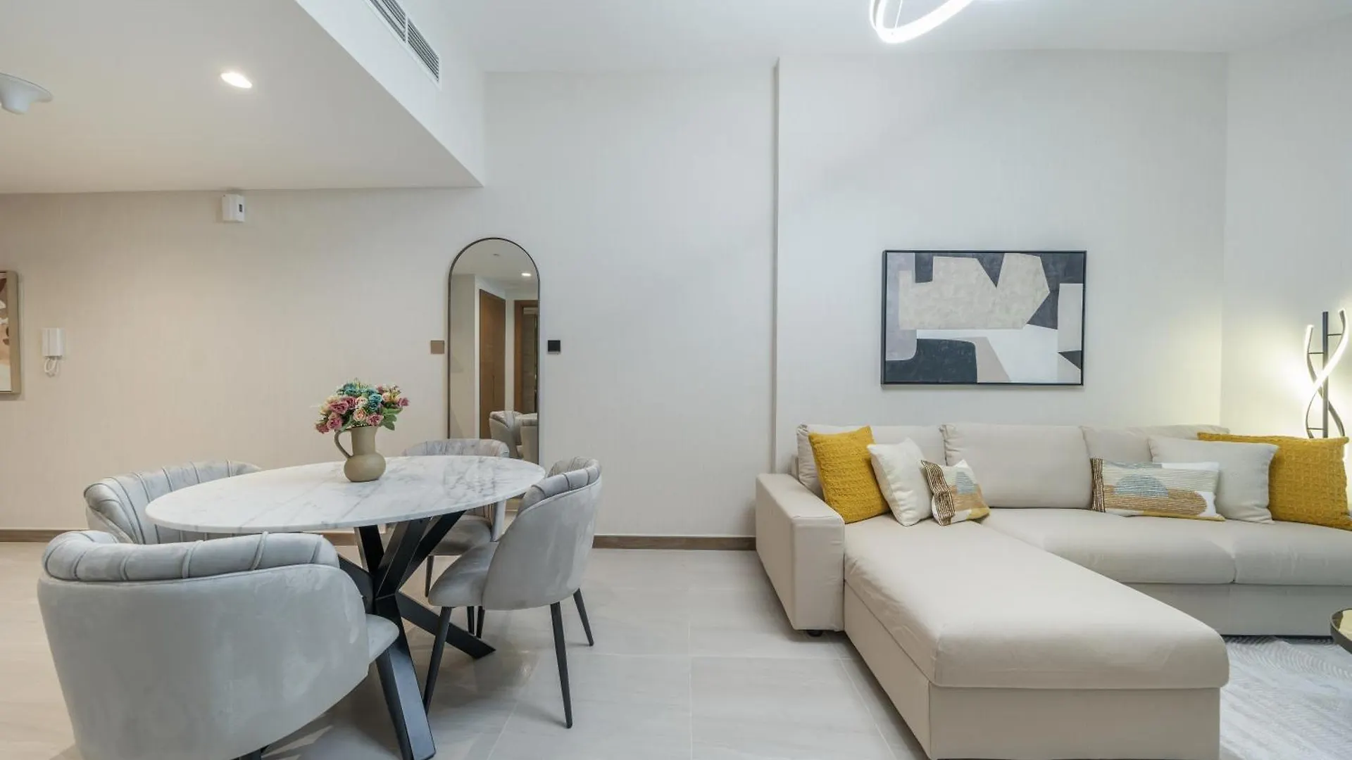 Lägenhet Chic Missoni 1Br At The Canal Dubai
