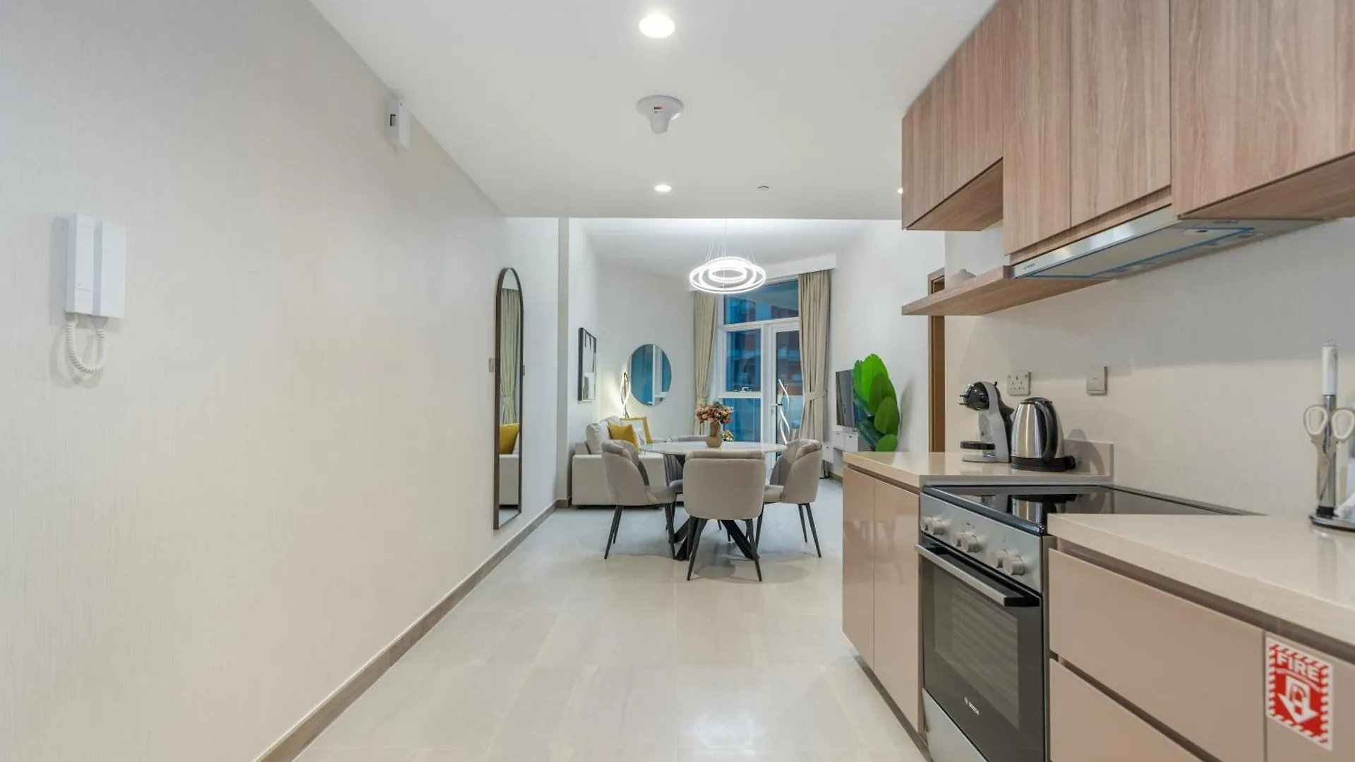 Lägenhet Chic Missoni 1Br At The Canal Dubai Förenade Arabemiraten